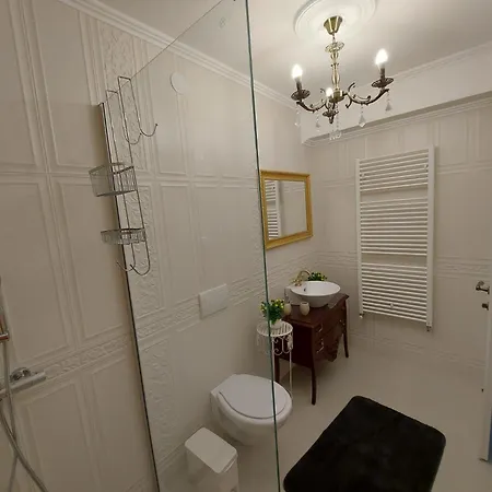 Guest house Conacul Poetilor *